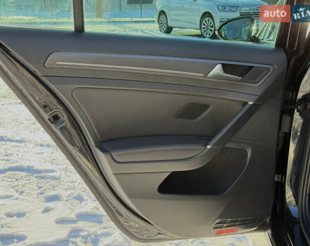 Черный Фольксваген e-Golf, объемом двигателя 0 л и пробегом 114 тыс. км за 12750 $, фото 45 на Automoto.ua