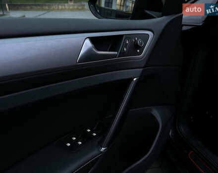 Черный Фольксваген e-Golf, объемом двигателя 0 л и пробегом 91 тыс. км за 8900 $, фото 17 на Automoto.ua