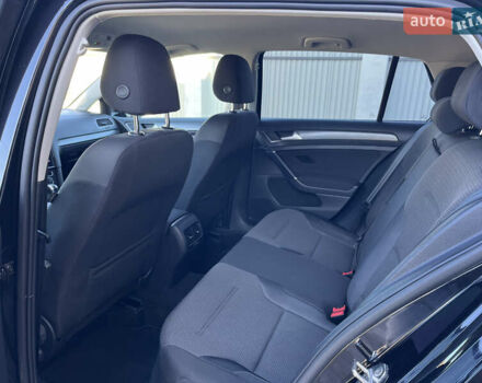 Чорний Фольксваген e-Golf, об'ємом двигуна 0 л та пробігом 51 тис. км за 13700 $, фото 16 на Automoto.ua