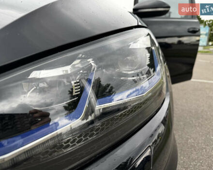Черный Фольксваген e-Golf, объемом двигателя 0 л и пробегом 125 тыс. км за 16000 $, фото 18 на Automoto.ua