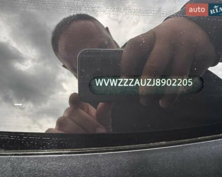 Черный Фольксваген e-Golf, объемом двигателя 0 л и пробегом 125 тыс. км за 16000 $, фото 44 на Automoto.ua