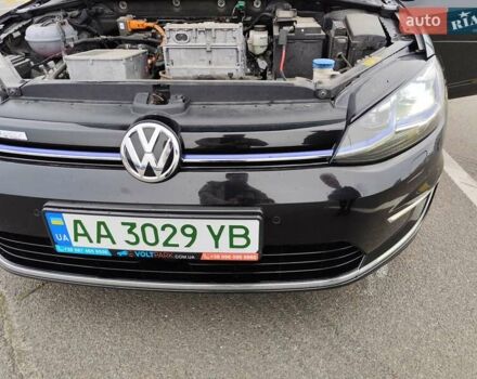 Чорний Фольксваген e-Golf, об'ємом двигуна 0 л та пробігом 77 тис. км за 12900 $, фото 41 на Automoto.ua