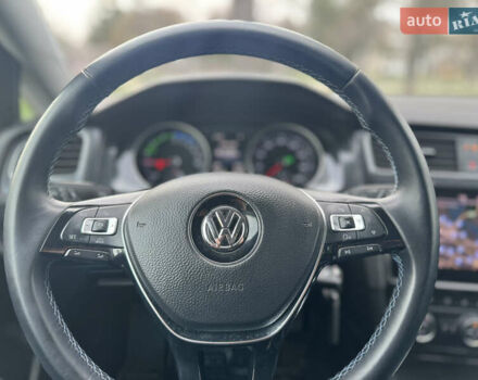 Черный Фольксваген e-Golf, объемом двигателя 0 л и пробегом 126 тыс. км за 12700 $, фото 12 на Automoto.ua