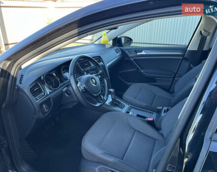 Чорний Фольксваген e-Golf, об'ємом двигуна 0 л та пробігом 51 тис. км за 13700 $, фото 13 на Automoto.ua