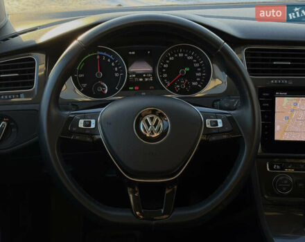 Черный Фольксваген e-Golf, объемом двигателя 0 л и пробегом 114 тыс. км за 12750 $, фото 14 на Automoto.ua