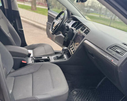 Черный Фольксваген e-Golf, объемом двигателя 0 л и пробегом 126 тыс. км за 12700 $, фото 7 на Automoto.ua