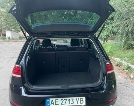 Чорний Фольксваген e-Golf, об'ємом двигуна 0 л та пробігом 143 тис. км за 13100 $, фото 7 на Automoto.ua