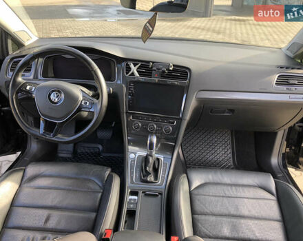 Чорний Фольксваген e-Golf, об'ємом двигуна 0 л та пробігом 89 тис. км за 14500 $, фото 25 на Automoto.ua
