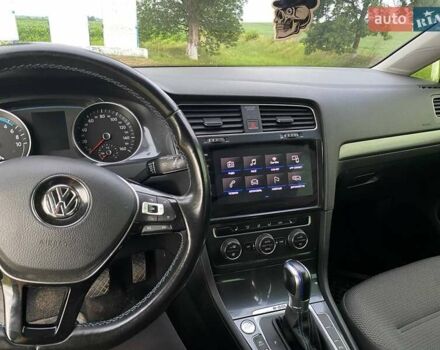 Черный Фольксваген e-Golf, объемом двигателя 0 л и пробегом 224 тыс. км за 12000 $, фото 14 на Automoto.ua