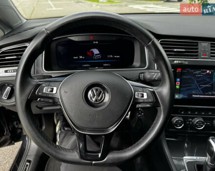 Черный Фольксваген e-Golf, объемом двигателя 0 л и пробегом 125 тыс. км за 16000 $, фото 23 на Automoto.ua
