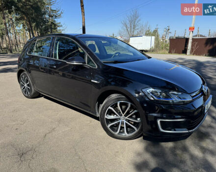 Чорний Фольксваген e-Golf, об'ємом двигуна 0 л та пробігом 128 тис. км за 15000 $, фото 1 на Automoto.ua