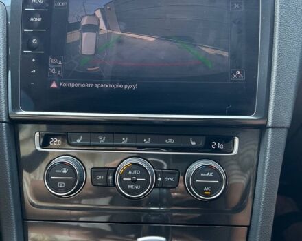 Черный Фольксваген e-Golf, объемом двигателя 0 л и пробегом 0 тыс. км за 15600 $, фото 11 на Automoto.ua