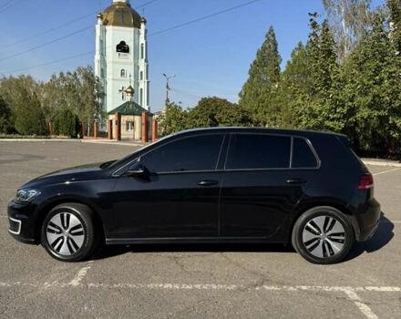 Черный Фольксваген e-Golf, объемом двигателя 0 л и пробегом 69 тыс. км за 13399 $, фото 2 на Automoto.ua