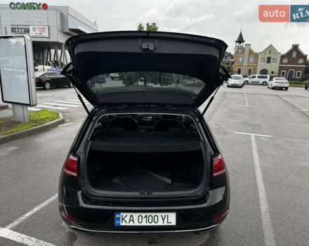 Черный Фольксваген e-Golf, объемом двигателя 0 л и пробегом 125 тыс. км за 16000 $, фото 7 на Automoto.ua