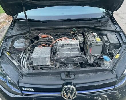 Чорний Фольксваген e-Golf, об'ємом двигуна 0 л та пробігом 143 тис. км за 13100 $, фото 24 на Automoto.ua