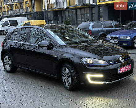 Черный Фольксваген e-Golf, объемом двигателя 0 л и пробегом 91 тыс. км за 8900 $, фото 9 на Automoto.ua