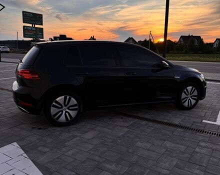 Черный Фольксваген e-Golf, объемом двигателя 0 л и пробегом 0 тыс. км за 15600 $, фото 92 на Automoto.ua