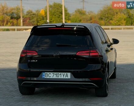 Чорний Фольксваген e-Golf, об'ємом двигуна 0 л та пробігом 119 тис. км за 15499 $, фото 7 на Automoto.ua
