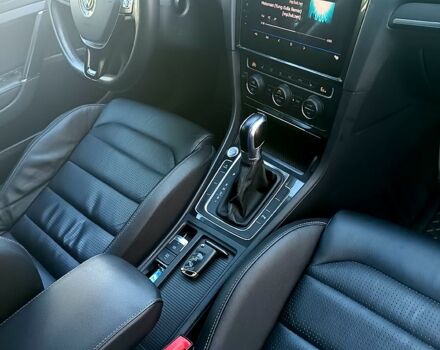 Чорний Фольксваген e-Golf, об'ємом двигуна 0 л та пробігом 137 тис. км за 13600 $, фото 9 на Automoto.ua