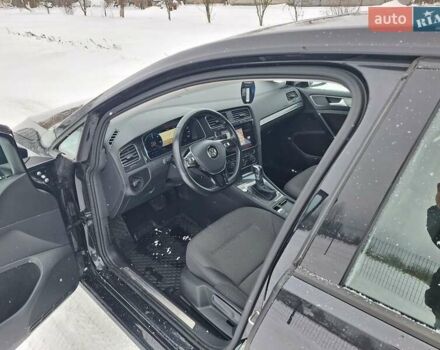 Чорний Фольксваген e-Golf, об'ємом двигуна 0 л та пробігом 145 тис. км за 11800 $, фото 27 на Automoto.ua