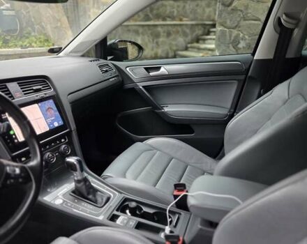 Черный Фольксваген e-Golf, объемом двигателя 0 л и пробегом 92 тыс. км за 17000 $, фото 15 на Automoto.ua