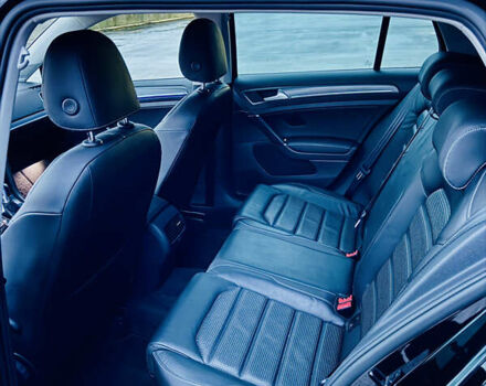 Черный Фольксваген e-Golf, объемом двигателя 0 л и пробегом 133 тыс. км за 16199 $, фото 37 на Automoto.ua