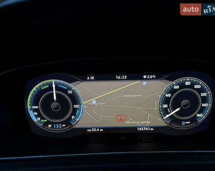 Черный Фольксваген e-Golf, объемом двигателя 0 л и пробегом 145 тыс. км за 14900 $, фото 98 на Automoto.ua