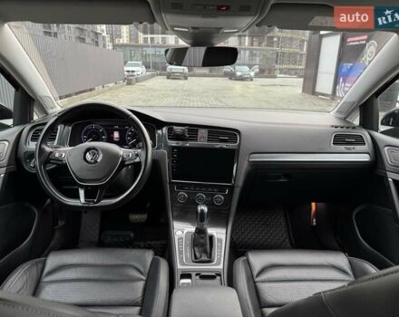 Черный Фольксваген e-Golf, объемом двигателя 0 л и пробегом 159 тыс. км за 14600 $, фото 11 на Automoto.ua