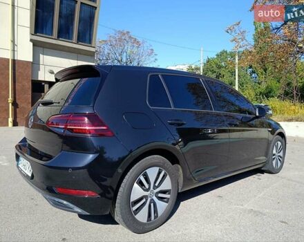 Черный Фольксваген e-Golf, объемом двигателя 0 л и пробегом 59 тыс. км за 14950 $, фото 5 на Automoto.ua