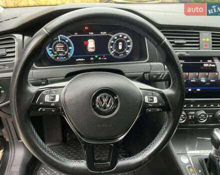 Чорний Фольксваген e-Golf, об'ємом двигуна 0 л та пробігом 109 тис. км за 12250 $, фото 20 на Automoto.ua