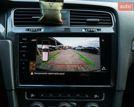 Черный Фольксваген e-Golf, объемом двигателя 0 л и пробегом 93 тыс. км за 15500 $, фото 35 на Automoto.ua