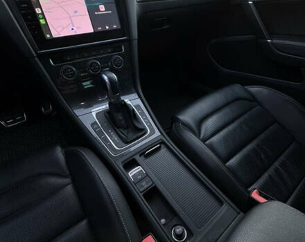 Черный Фольксваген e-Golf, объемом двигателя 0 л и пробегом 170 тыс. км за 14500 $, фото 16 на Automoto.ua