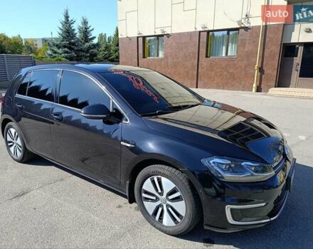 Черный Фольксваген e-Golf, объемом двигателя 0 л и пробегом 59 тыс. км за 14950 $, фото 9 на Automoto.ua