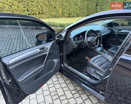 Черный Фольксваген e-Golf, объемом двигателя 0 л и пробегом 145 тыс. км за 14900 $, фото 51 на Automoto.ua