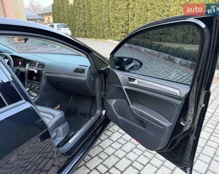 Черный Фольксваген e-Golf, объемом двигателя 0 л и пробегом 145 тыс. км за 14900 $, фото 55 на Automoto.ua