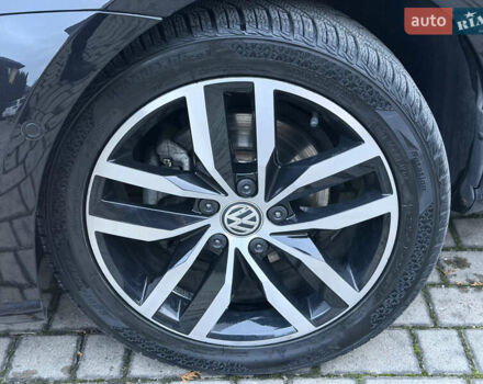 Черный Фольксваген e-Golf, объемом двигателя 0 л и пробегом 145 тыс. км за 14900 $, фото 90 на Automoto.ua