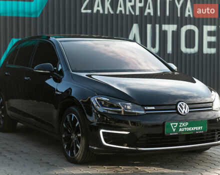 Черный Фольксваген e-Golf, объемом двигателя 0 л и пробегом 93 тыс. км за 15500 $, фото 3 на Automoto.ua
