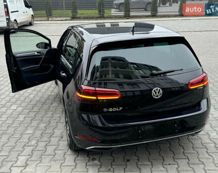 Черный Фольксваген e-Golf, объемом двигателя 0 л и пробегом 110 тыс. км за 14400 $, фото 36 на Automoto.ua
