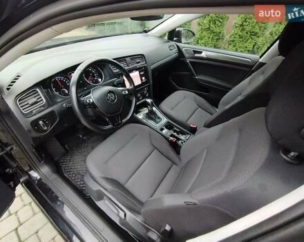 Черный Фольксваген e-Golf, объемом двигателя 0 л и пробегом 148 тыс. км за 12200 $, фото 15 на Automoto.ua