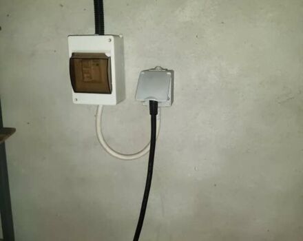 Черный Фольксваген e-Golf, объемом двигателя 0 л и пробегом 133 тыс. км за 14900 $, фото 3 на Automoto.ua