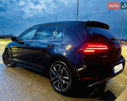 Черный Фольксваген e-Golf, объемом двигателя 0 л и пробегом 133 тыс. км за 16199 $, фото 48 на Automoto.ua