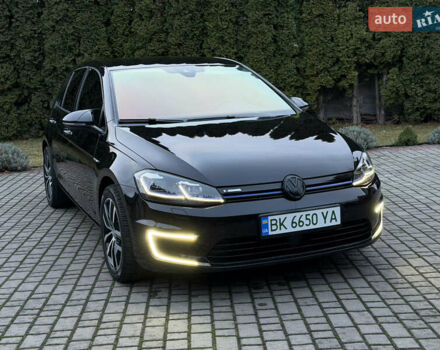 Черный Фольксваген e-Golf, объемом двигателя 0 л и пробегом 145 тыс. км за 14900 $, фото 16 на Automoto.ua