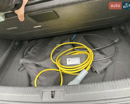 Черный Фольксваген e-Golf, объемом двигателя 0 л и пробегом 151 тыс. км за 12999 $, фото 10 на Automoto.ua