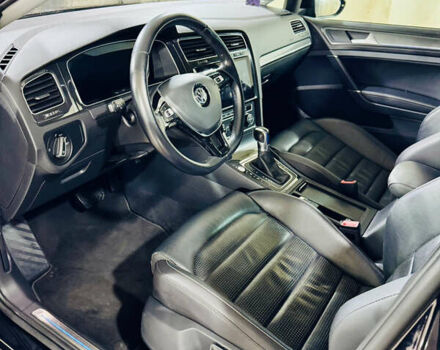 Черный Фольксваген e-Golf, объемом двигателя 0 л и пробегом 133 тыс. км за 16199 $, фото 20 на Automoto.ua