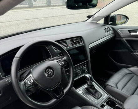 Черный Фольксваген e-Golf, объемом двигателя 0 л и пробегом 110 тыс. км за 14400 $, фото 19 на Automoto.ua