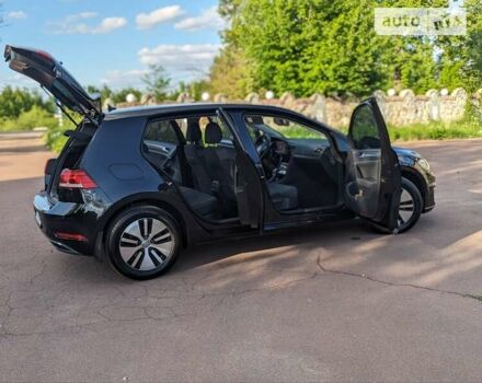 Черный Фольксваген e-Golf, объемом двигателя 0 л и пробегом 79 тыс. км за 15300 $, фото 81 на Automoto.ua