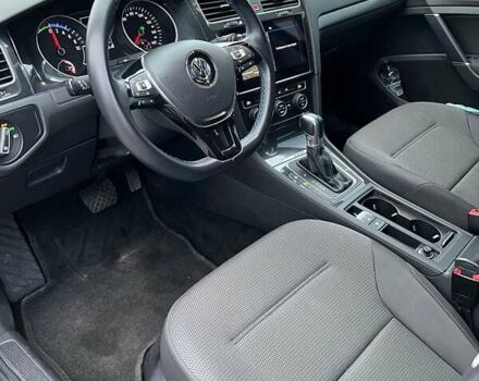 Черный Фольксваген e-Golf, объемом двигателя 0 л и пробегом 47 тыс. км за 16900 $, фото 11 на Automoto.ua