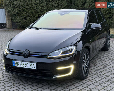 Черный Фольксваген e-Golf, объемом двигателя 0 л и пробегом 145 тыс. км за 14900 $, фото 6 на Automoto.ua