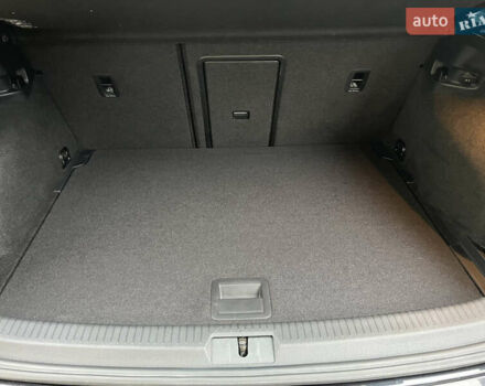 Чорний Фольксваген e-Golf, об'ємом двигуна 0 л та пробігом 109 тис. км за 12250 $, фото 26 на Automoto.ua