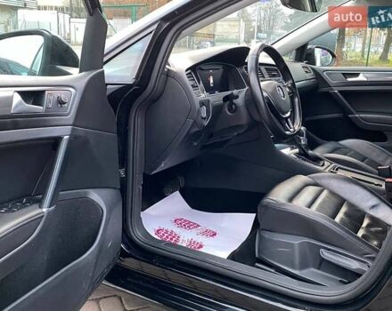 Черный Фольксваген e-Golf, объемом двигателя 0 л и пробегом 109 тыс. км за 14500 $, фото 8 на Automoto.ua